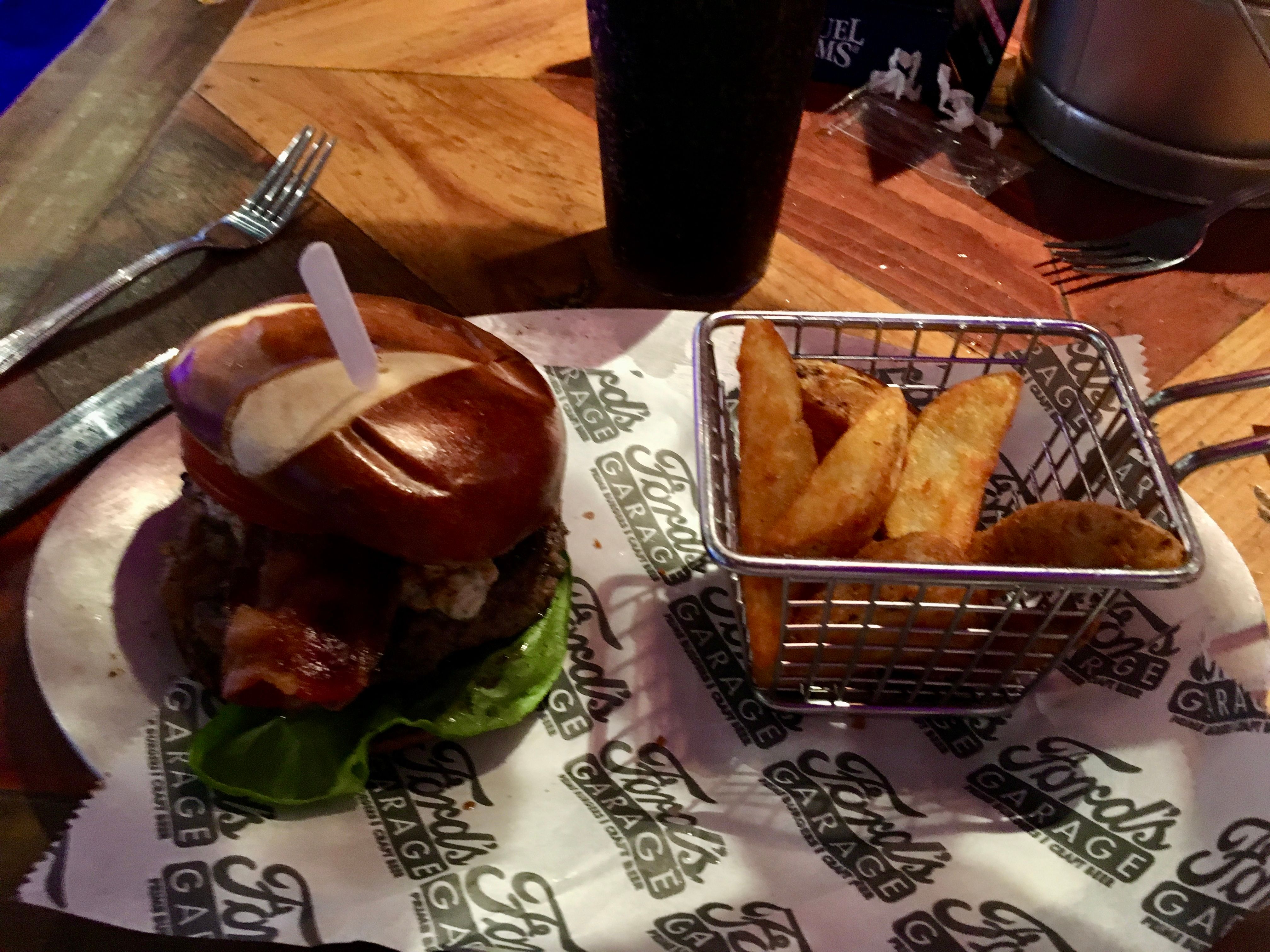 Fords Garage Burger